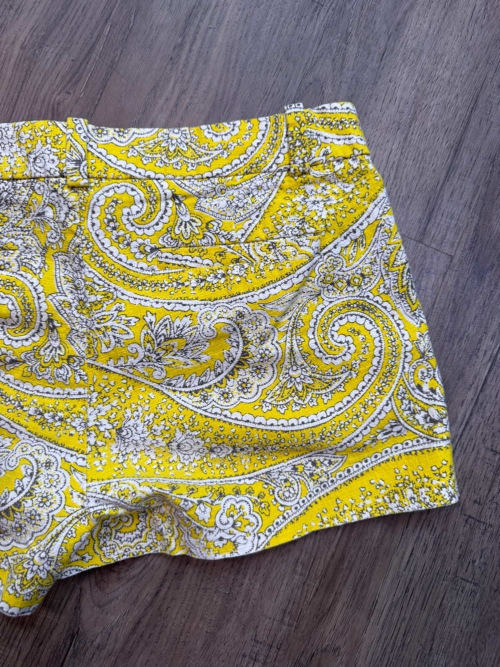 J. Crew Yellow Paisley Cotton Blend Shorts - Size 6 - Picture 12 of 12